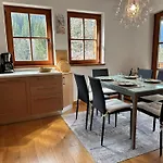 Alpine View Bad Kleinkirchheim 公寓 *